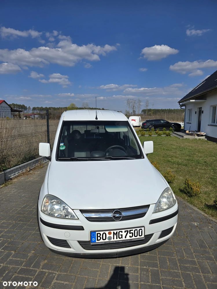 Opel Combo Tour - 10