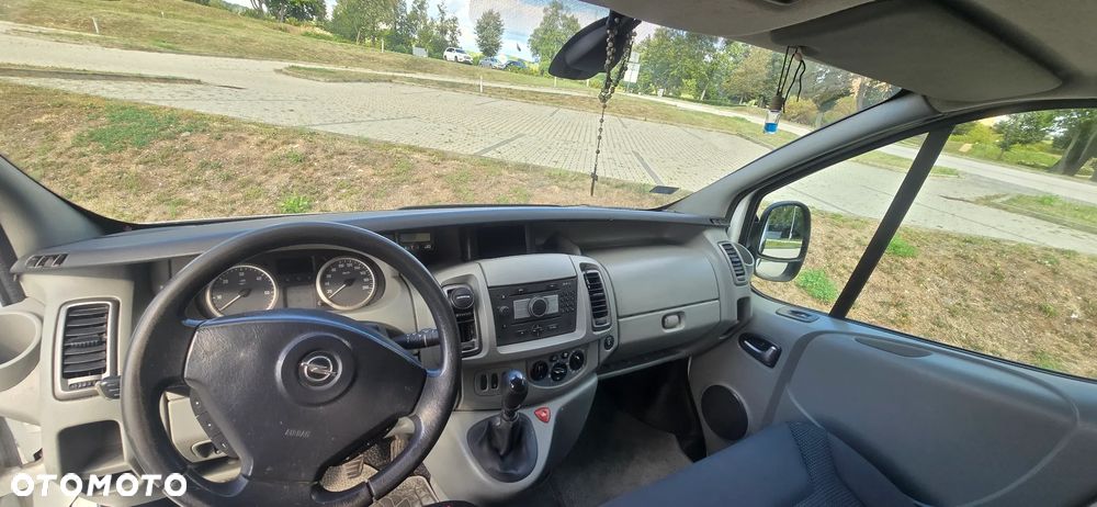 Opel Vivaro - 21