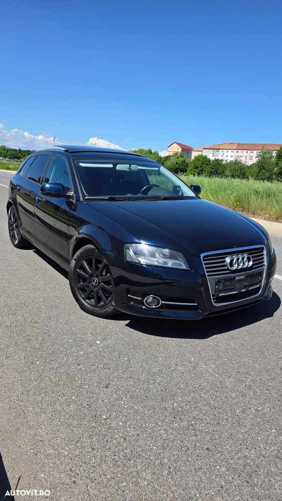 Audi A3 2.0 TDI DPF S tronic S line Sportpaket - 5
