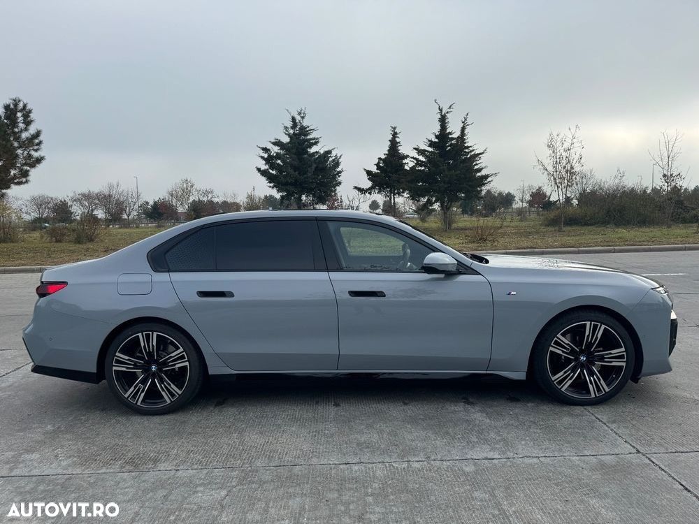 BMW Seria 7 740d xDrive MHEV - 1