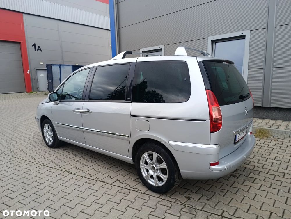 Peugeot 807 HDi 135 Premium - 10