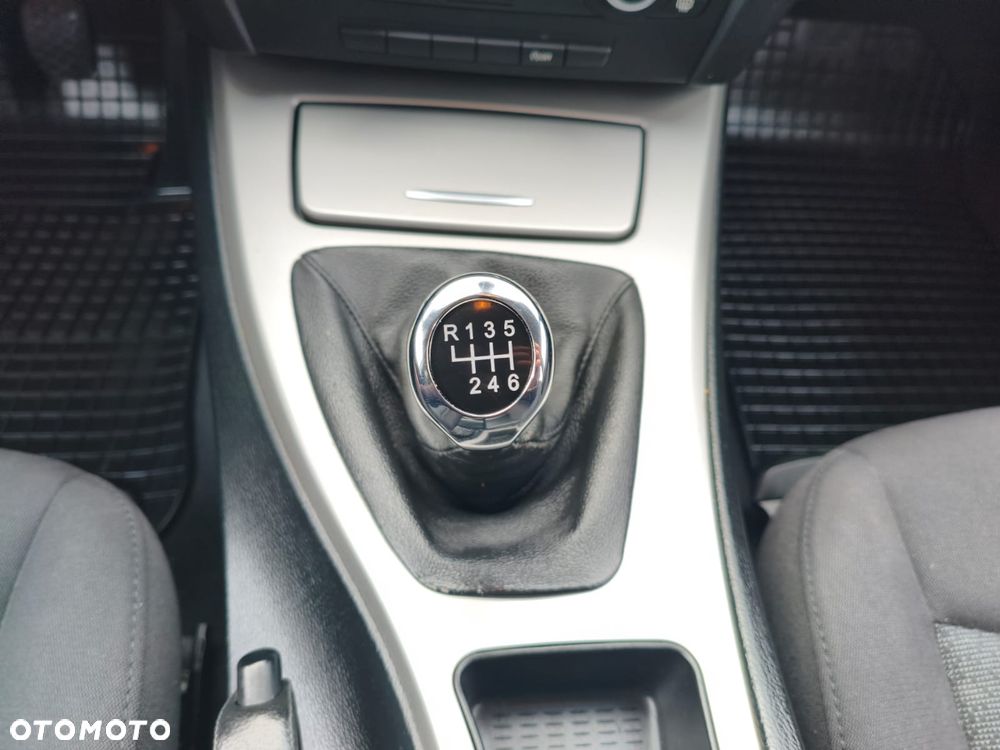 BMW Seria 3 320d DPF - 31