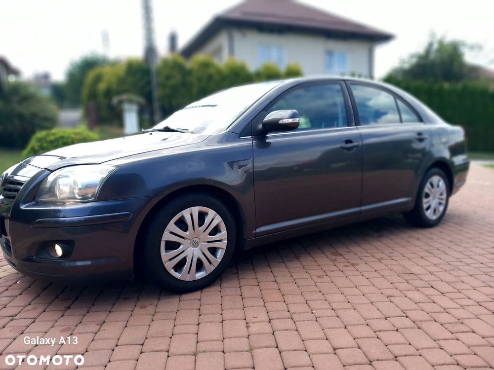 Toyota Avensis 2.0 VVT-i Travel - 2