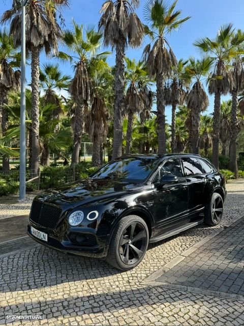 Bentley Bentayga V8 - 1