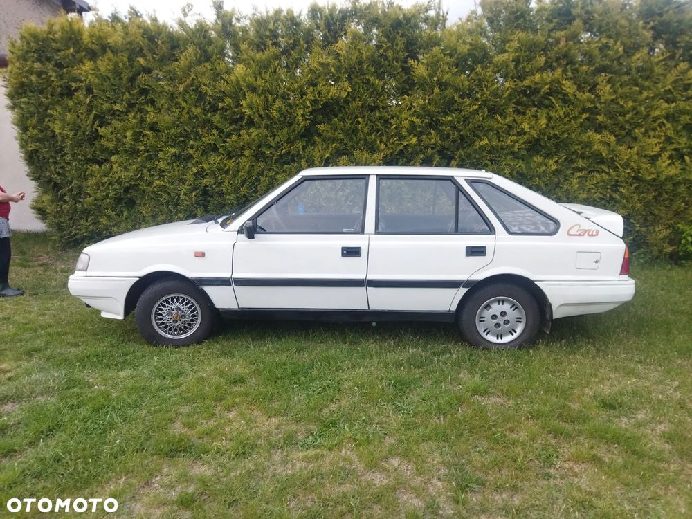 Polonez Caro - 12