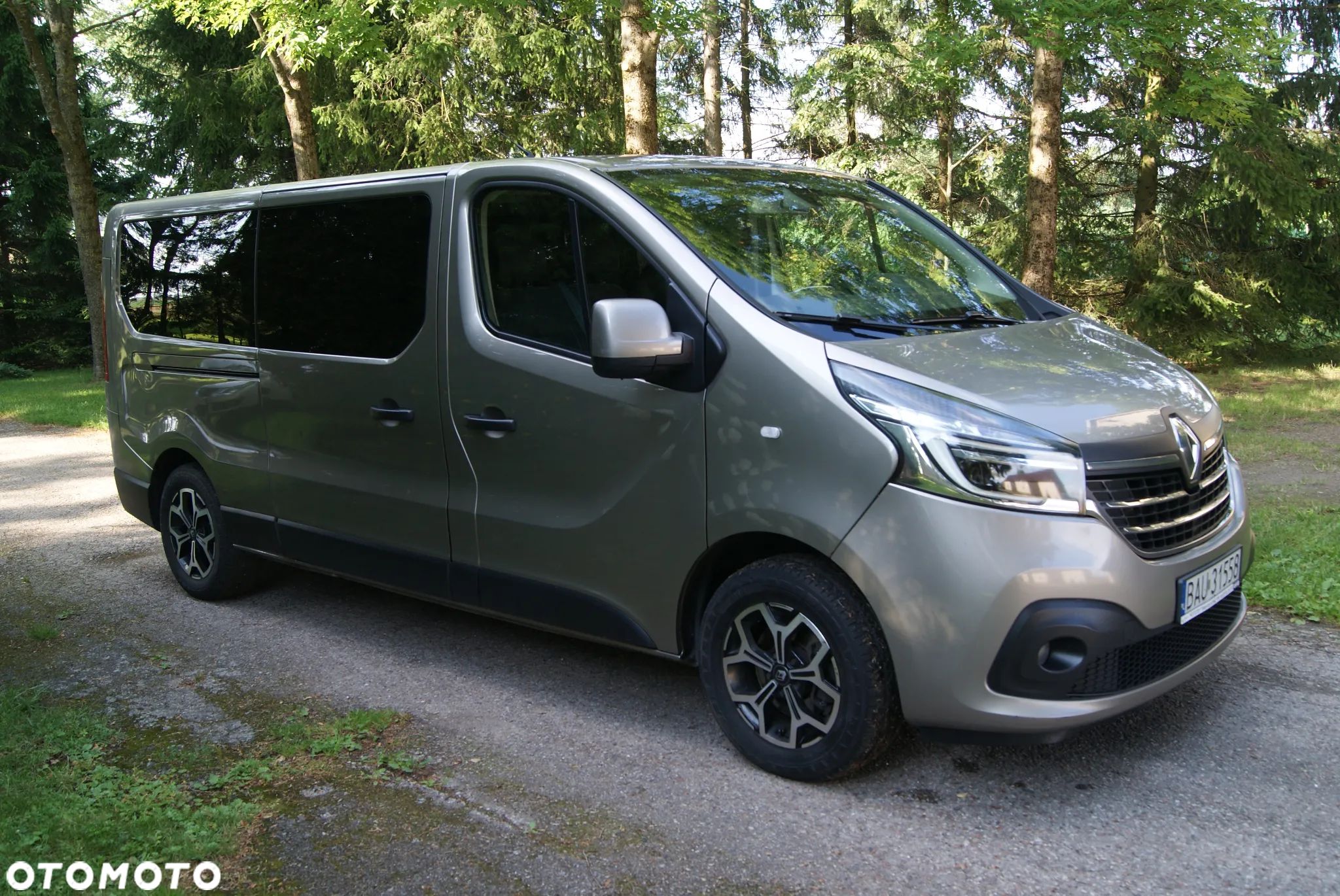 Renault Trafic SpaceClass 2.0 dCi - 1