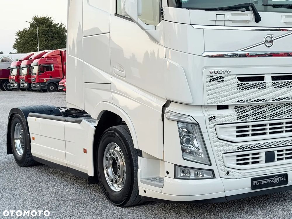 Volvo FH 500 / CAŁE NA PODUCHACH /TELEWIZOR/ACC /  KLIMA POSTOJOWA / XENON / NAVIGACJA / Z NIEMIEC - 11