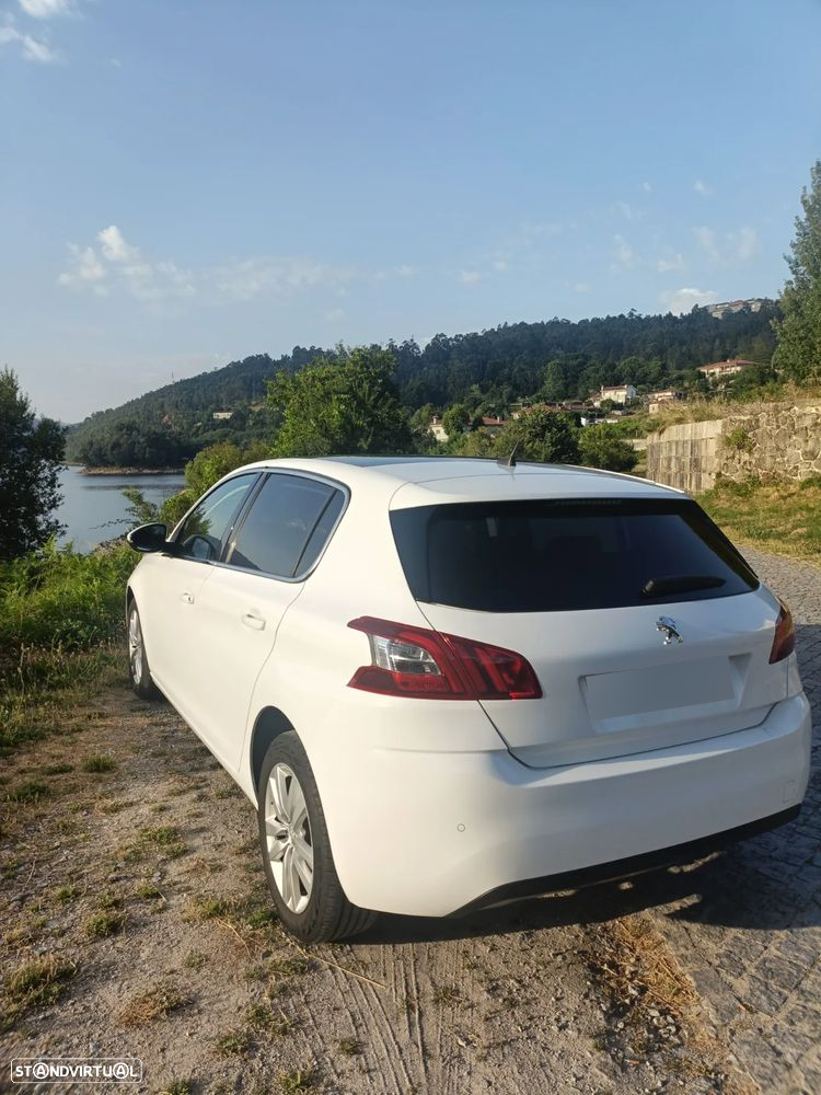 Peugeot 308 1.6 BlueHDi Allure - 4