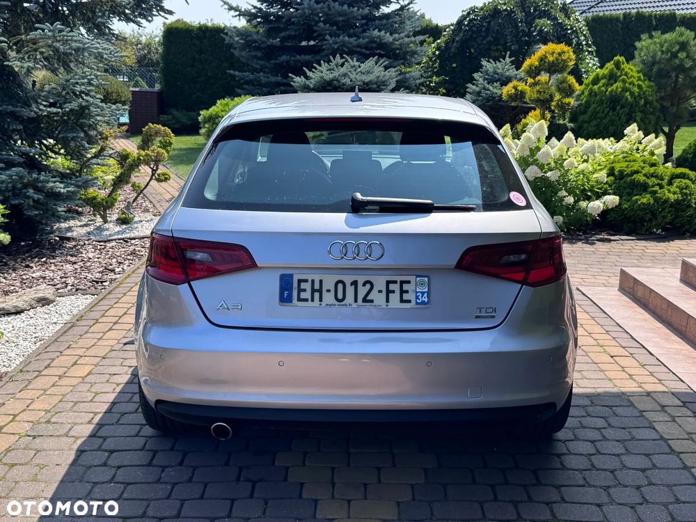 Audi A3 Sportback 1.6 TDI ultra Attraction - 5