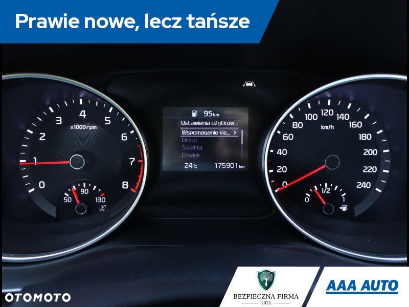 Kia Ceed - 12