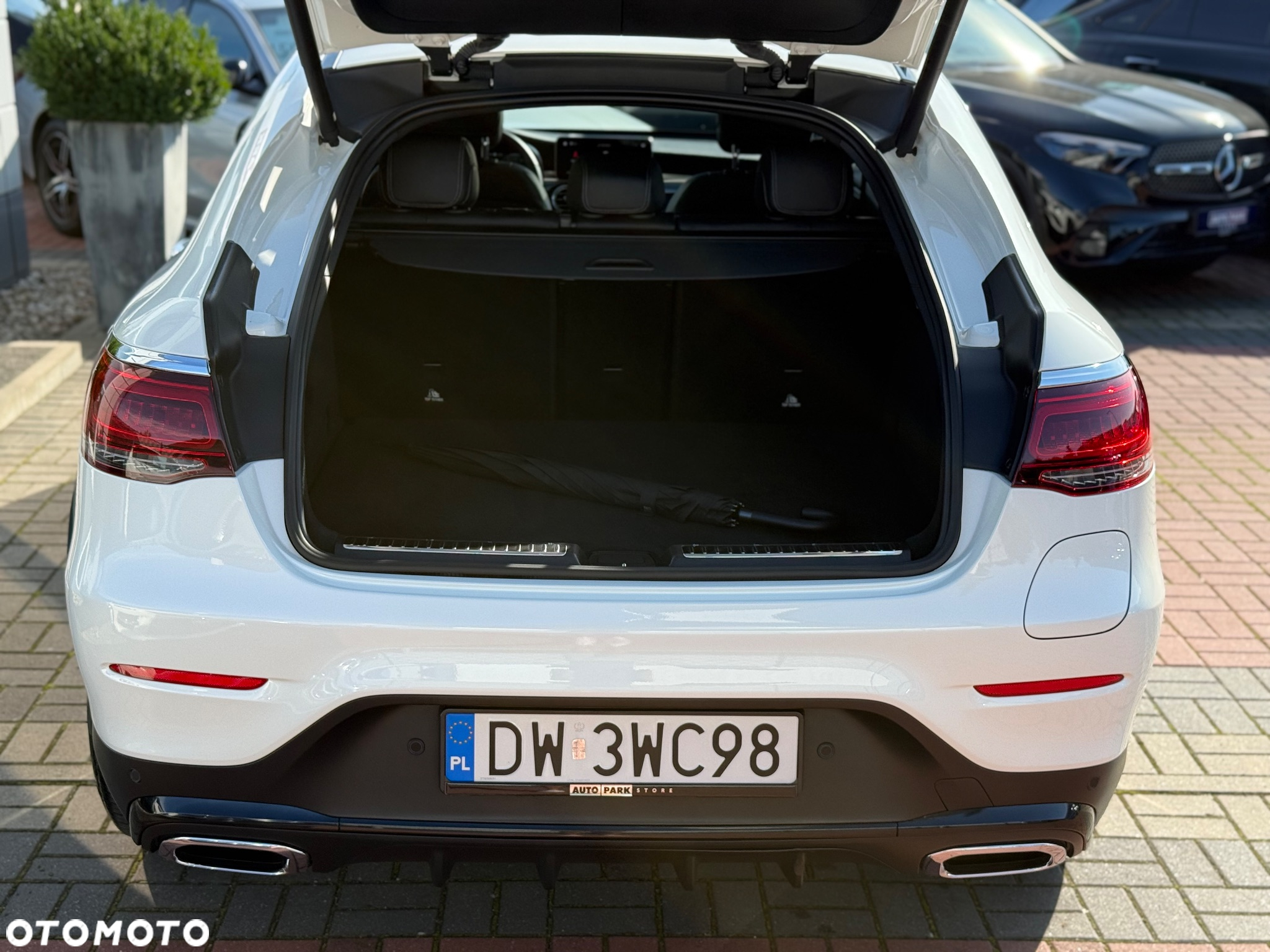 Mercedes-Benz GLC Coupe 300 de 4-Matic Business Edition - 12