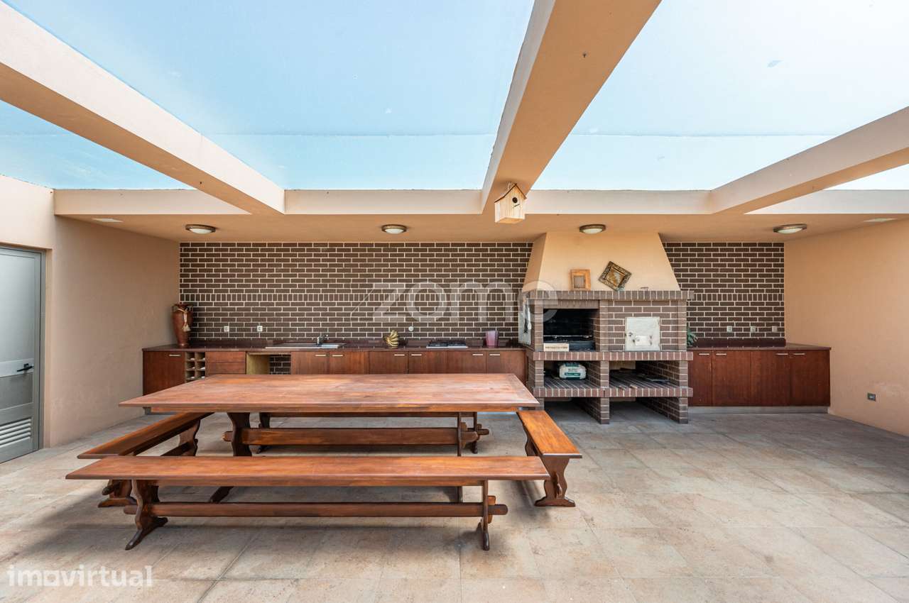 Moradia T4 térrea com jardim interior, a 5min da praia Esmoriz - Grande imagem: 5/28