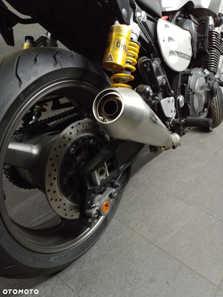 Yamaha XJR - 3