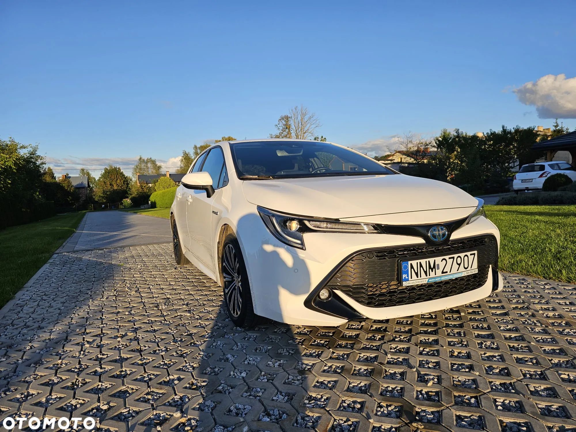 Toyota Corolla 1.8 Hybrid Comfort - 1