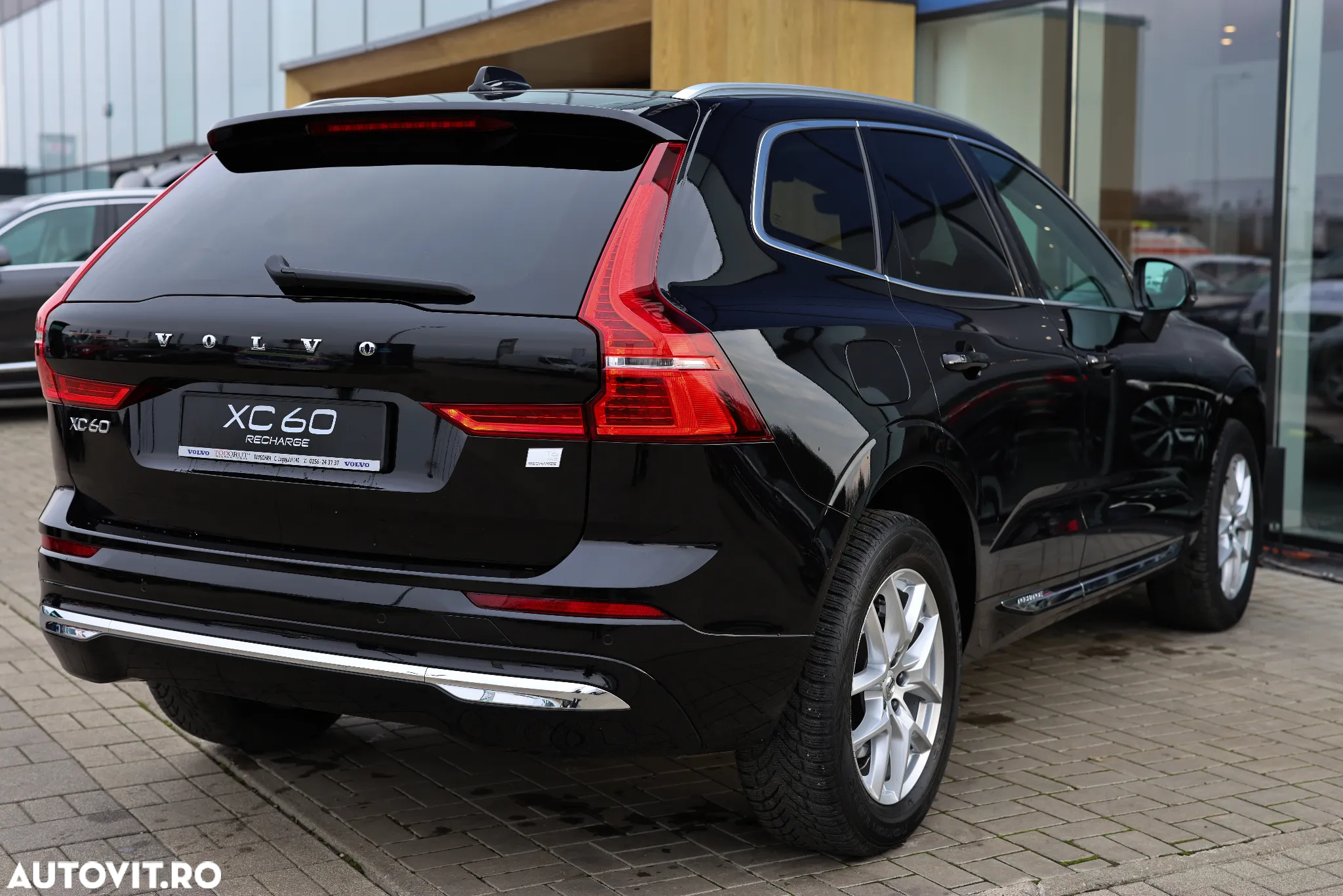 Volvo XC 60 Recharge T6 AWD AT Core - 4