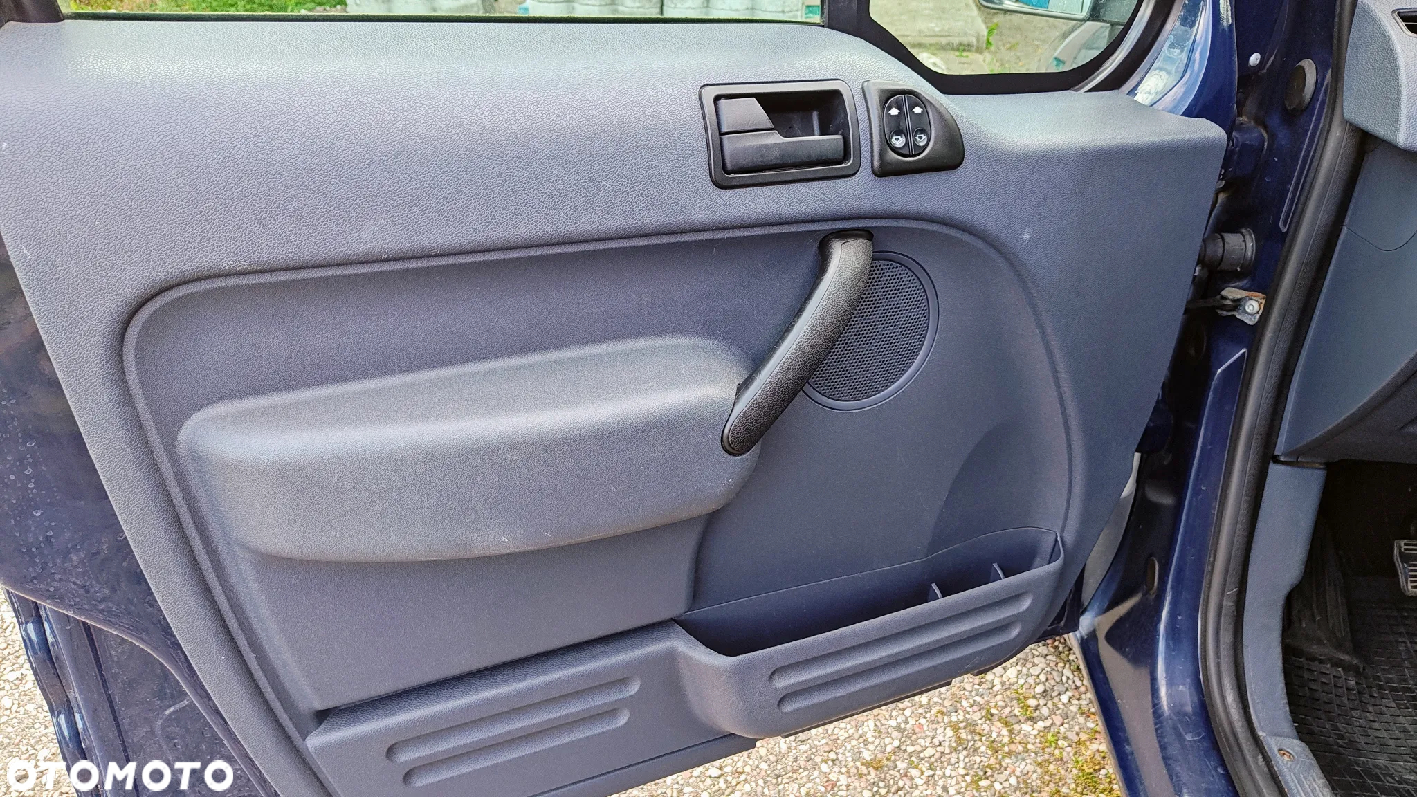 Ford transit conect - 13