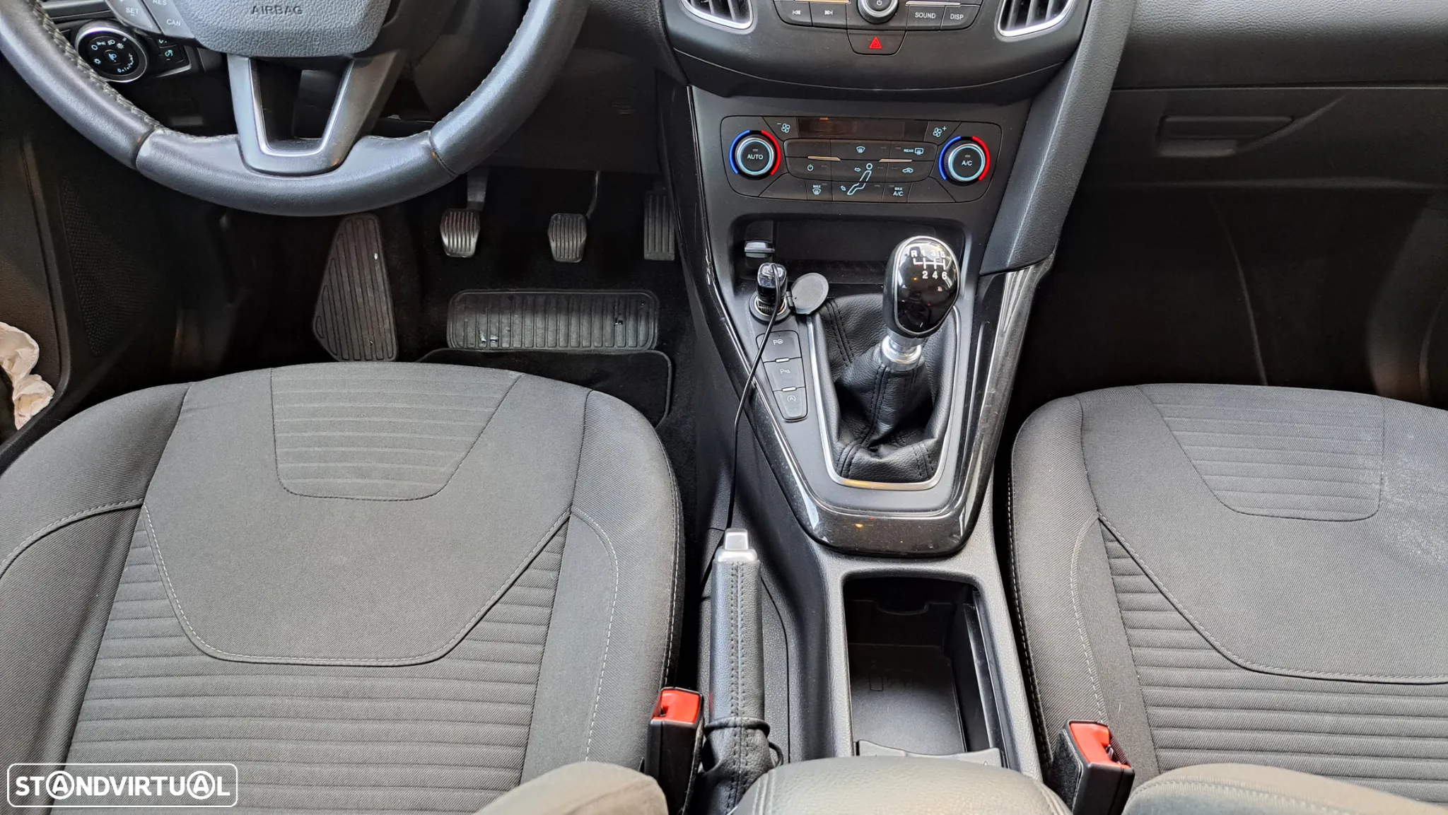Ford Focus SW 1.5 TDCi Titanium - 14