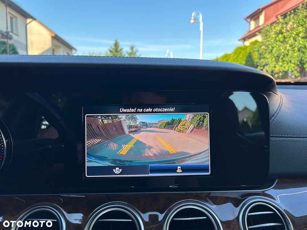 Mercedes-Benz Klasa E 220 d Avantgarde - 25