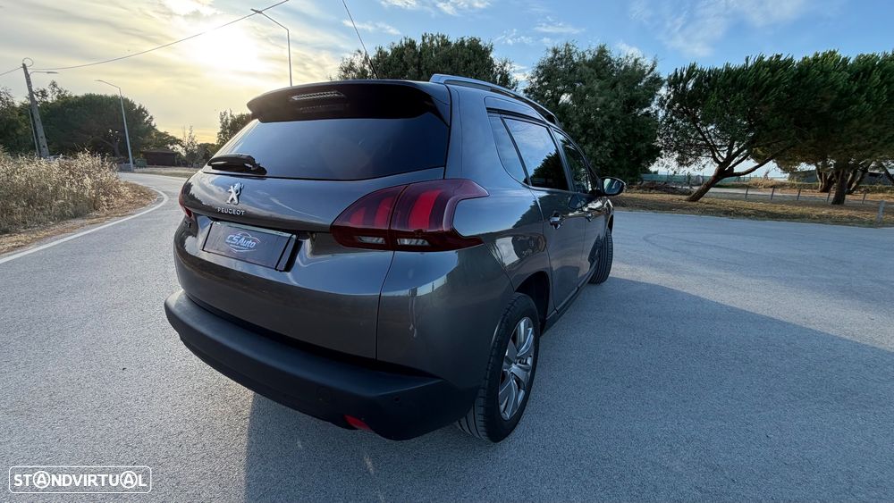 Peugeot 2008 1.2 PureTech Style - 9