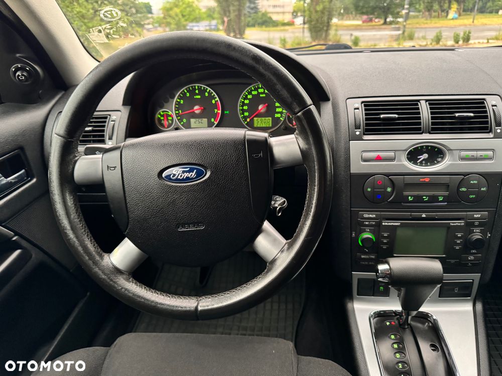 Ford Mondeo - 7