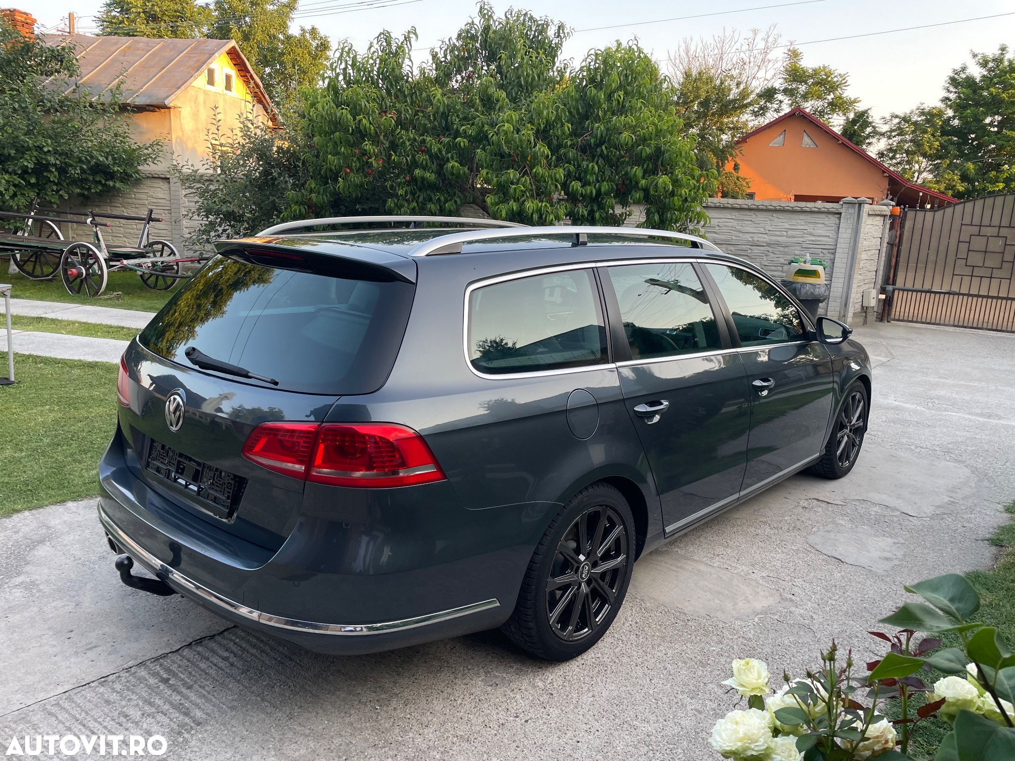 Volkswagen Passat - 4