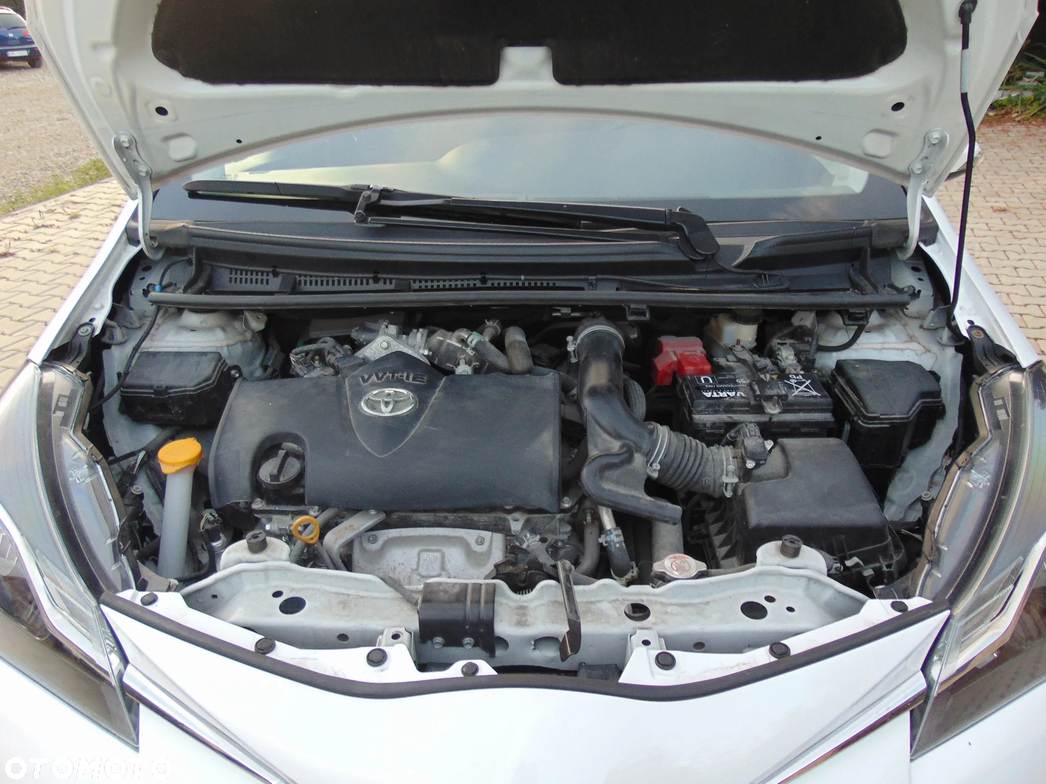 Toyota Yaris 1.5 Premium - 16