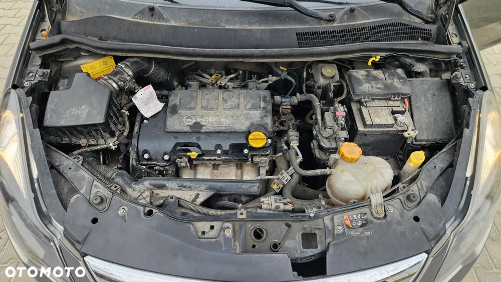 Opel Corsa 1.2 16V Edition / Active - 8