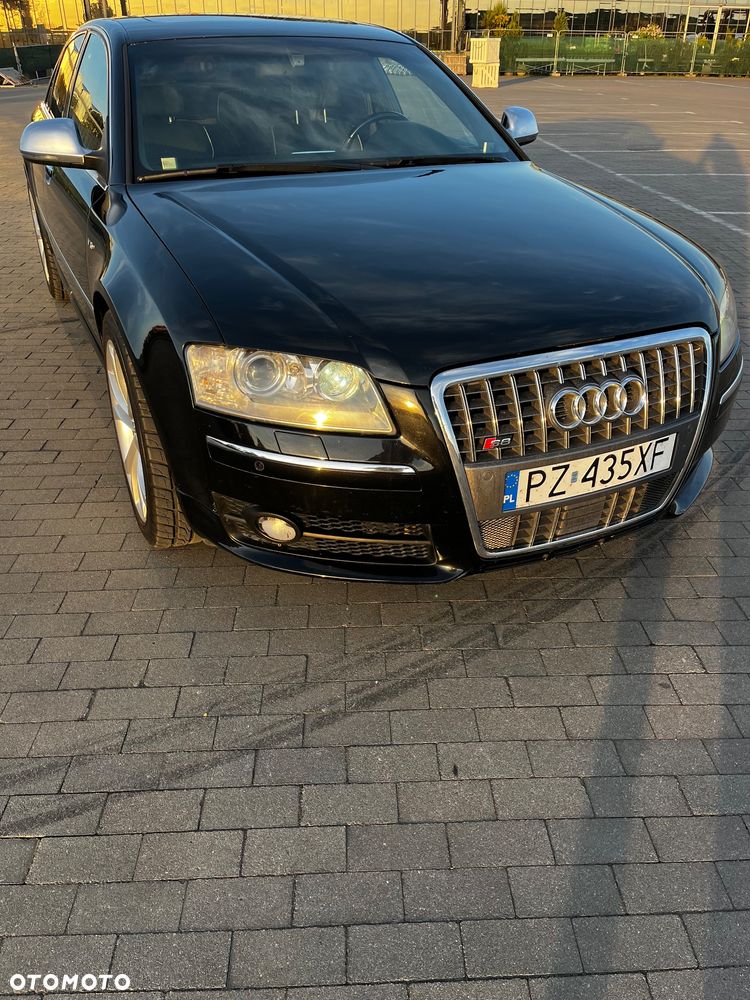 Audi S8 - 5