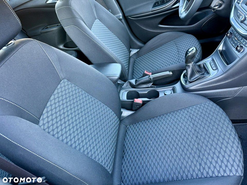 Opel Astra 1.4 Turbo Innovation - 30