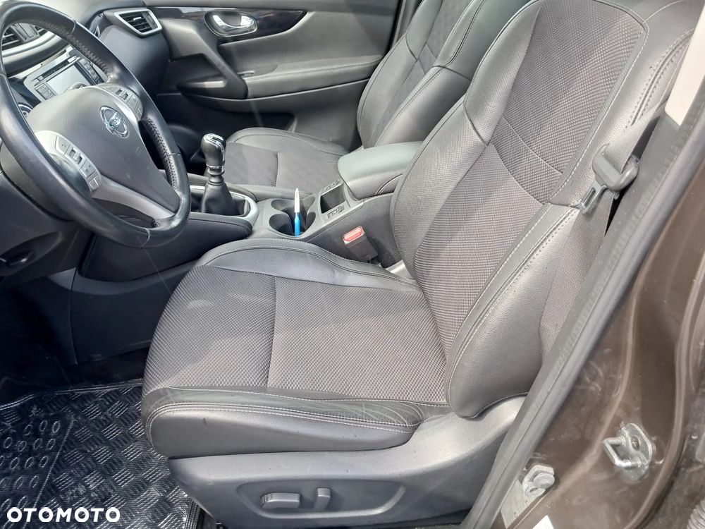 Nissan Qashqai 1.6 DCi TEKNA - 12