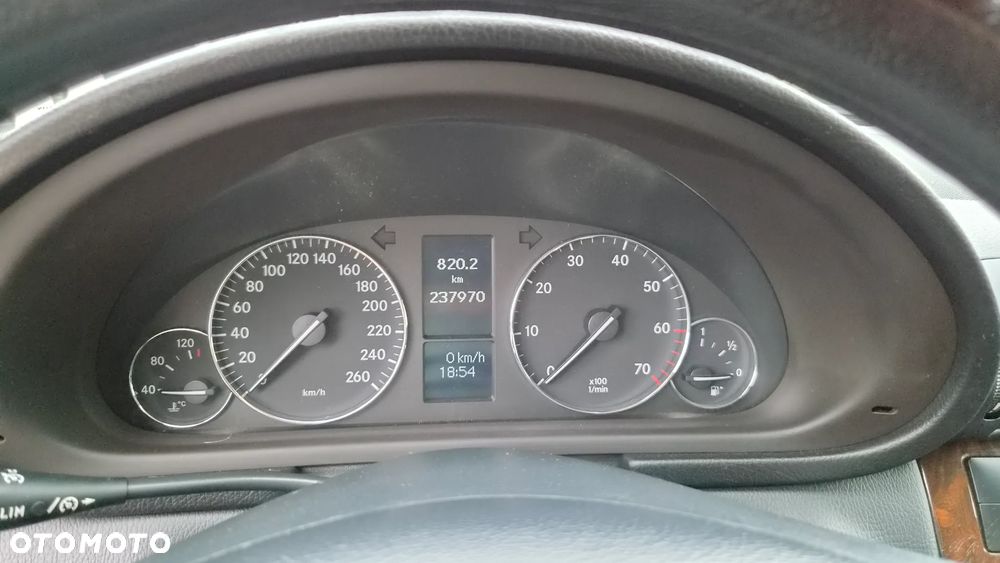 Mercedes-Benz Klasa C 200 Kompressor Classic Sport Edition - 22