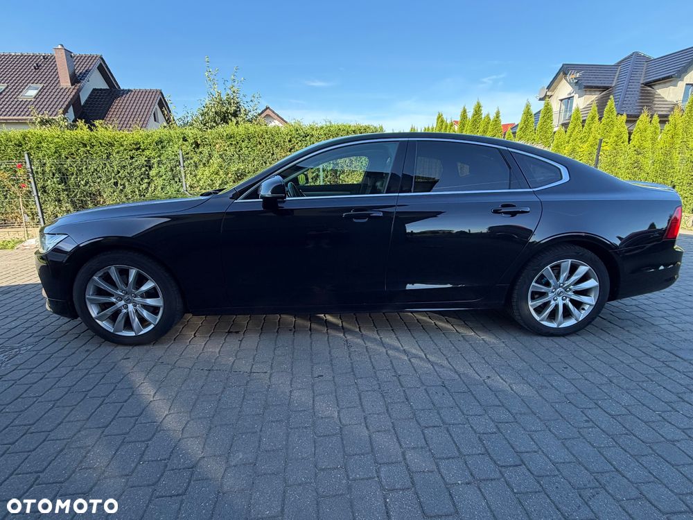 Volvo S90 - 2