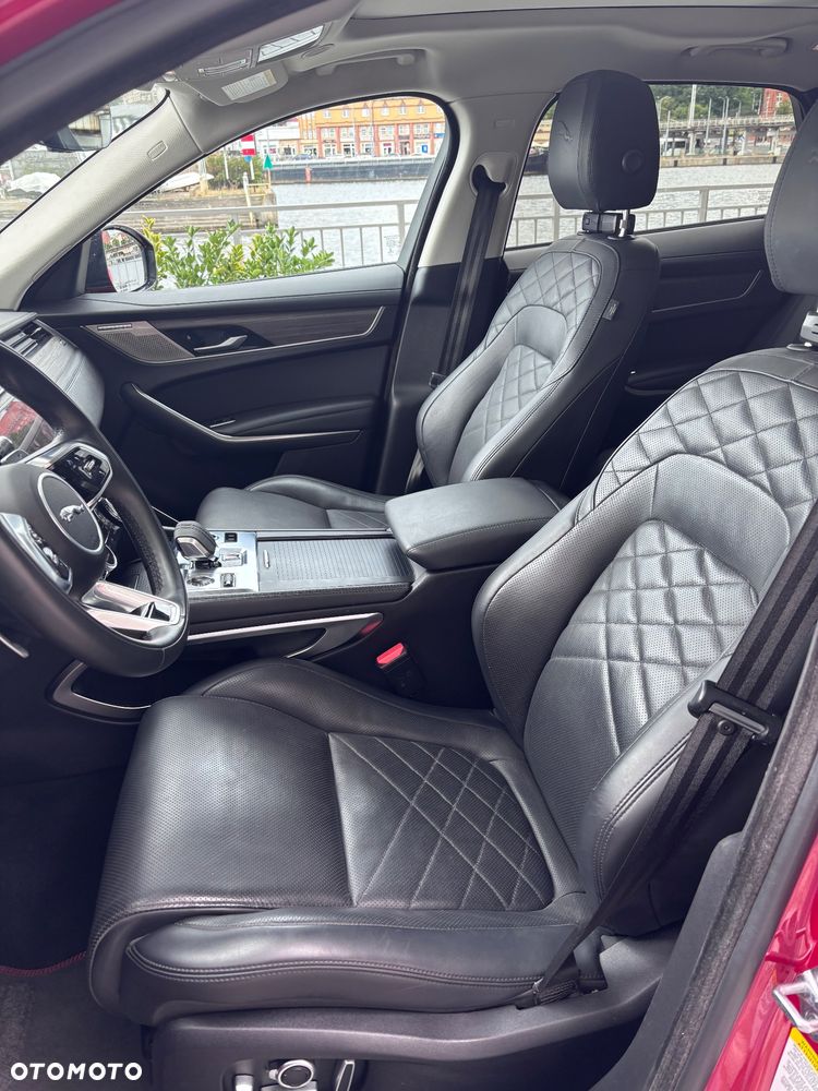 Jaguar F-Pace P250 AWD S - 6