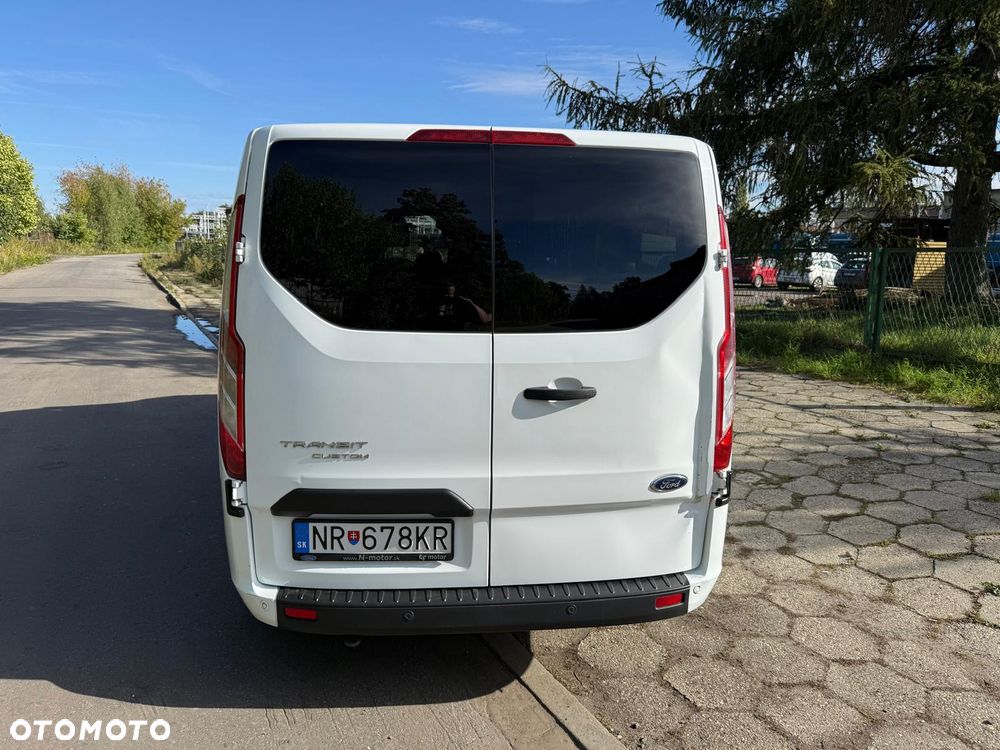 Ford Transit Custom 310 L2H1 Limited - 11