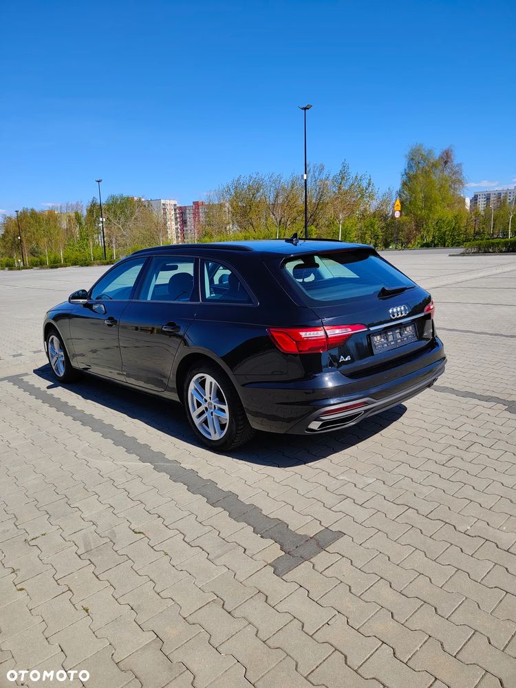 Audi A4 Avant 40 TFSI S tronic - 12