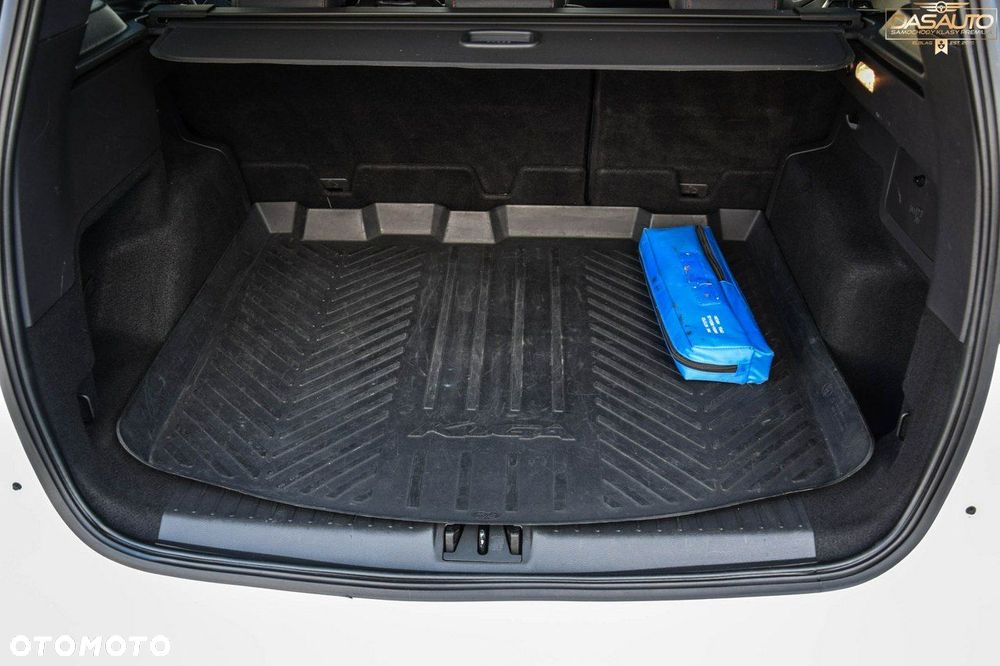 Ford Kuga - 28