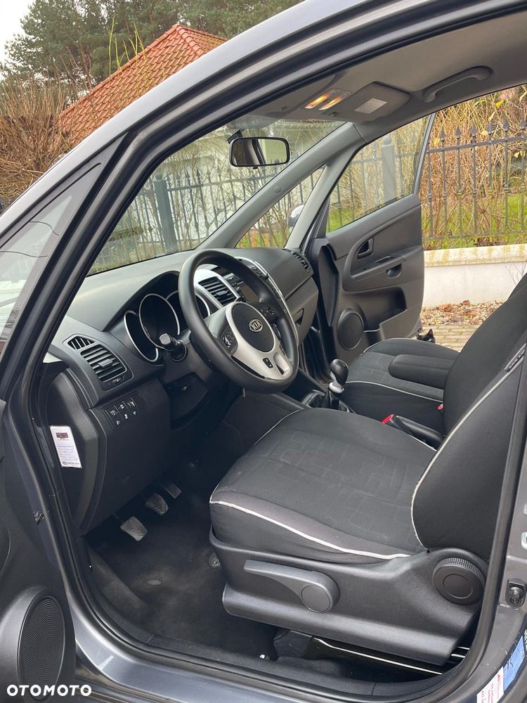 Kia Venga 1.4 CVVT Edition 7 - 29