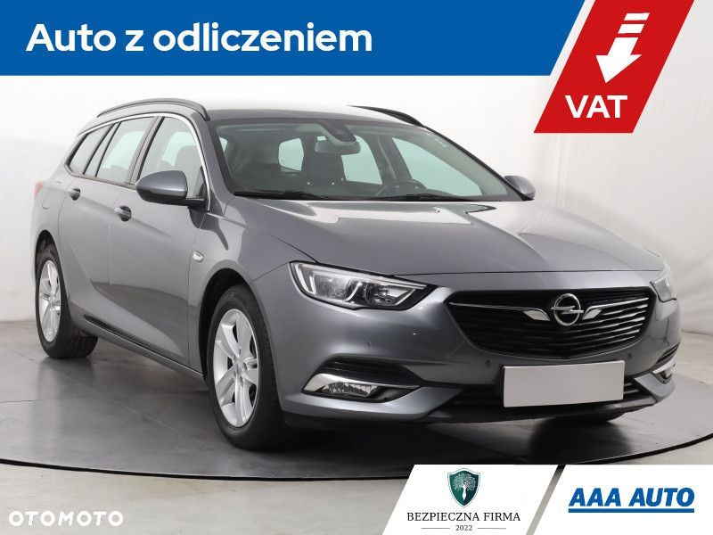 Opel Insignia - 1