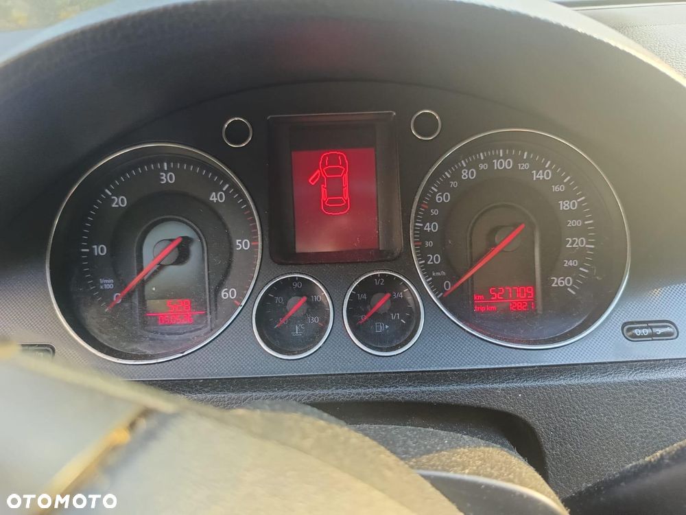 Volkswagen Passat 1.9 TDI Comfortline - 6