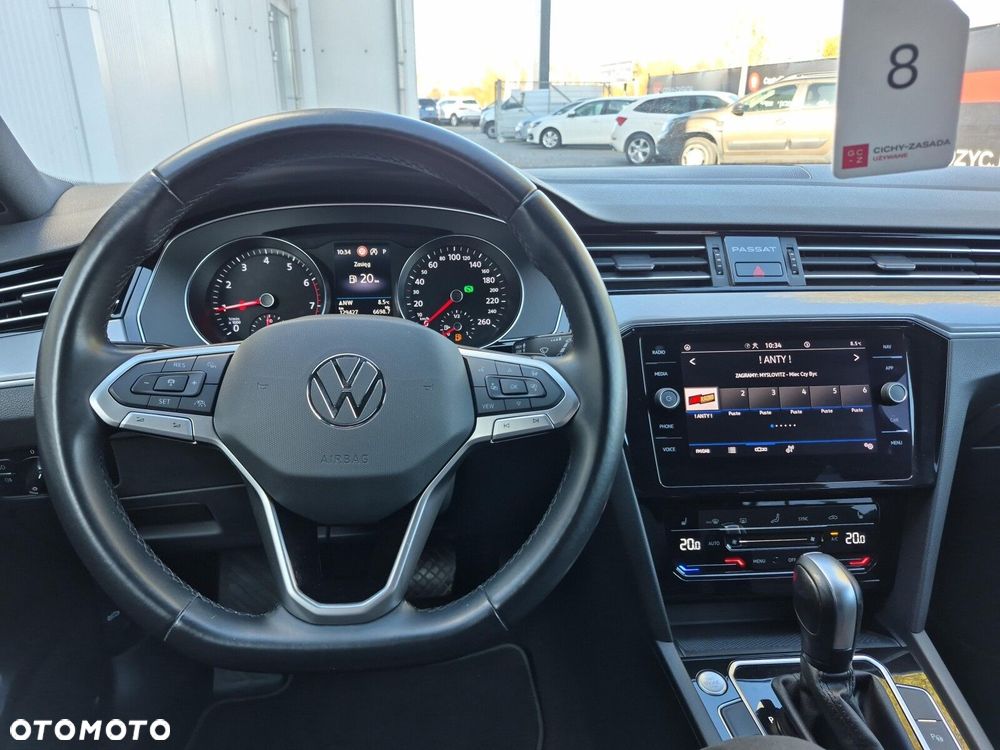Volkswagen Passat - 14