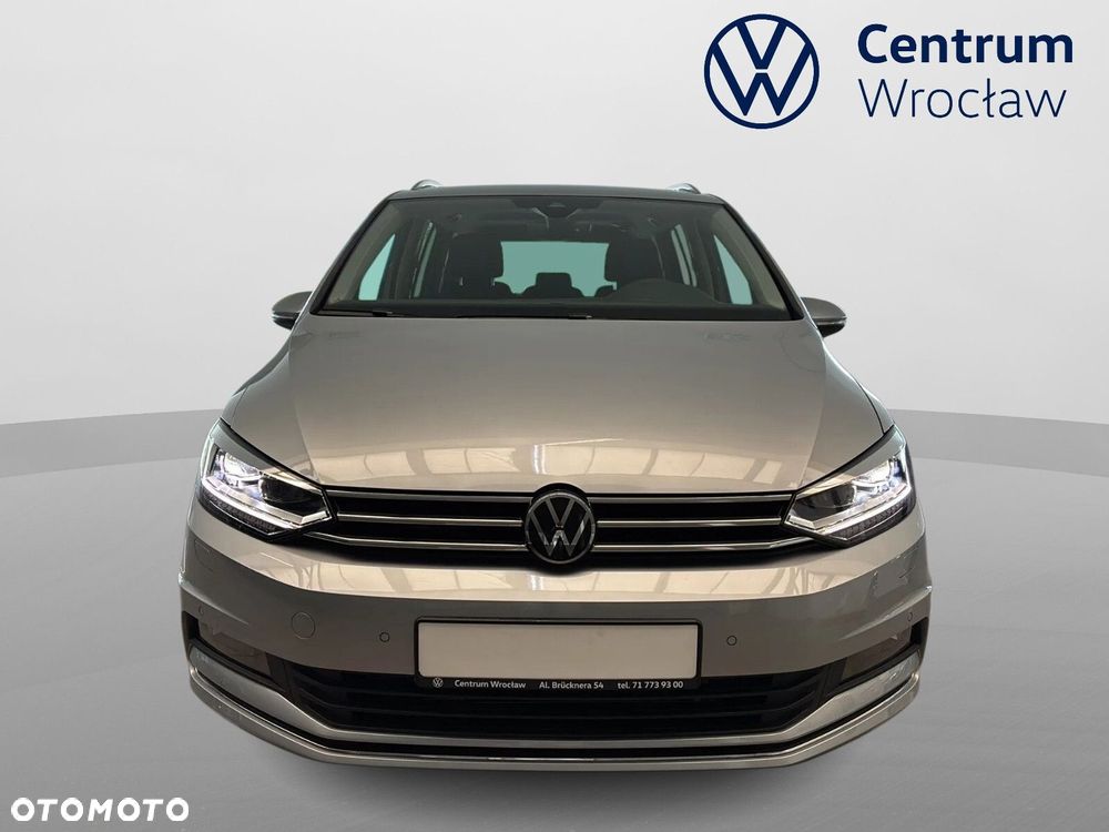 Volkswagen Touran - 8