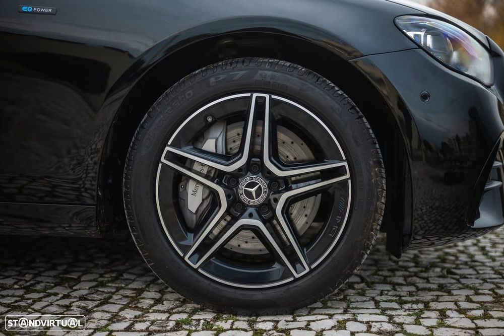 Mercedes-Benz E 300 de 9G-TRONIC AMG Line - 11