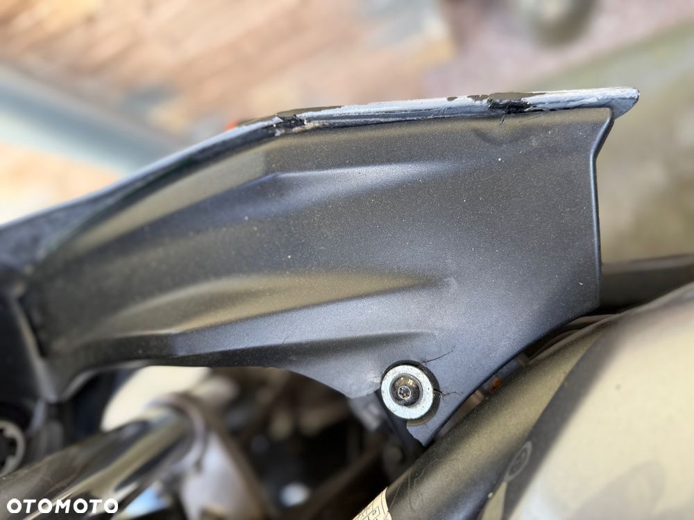 Yamaha FZS - 12