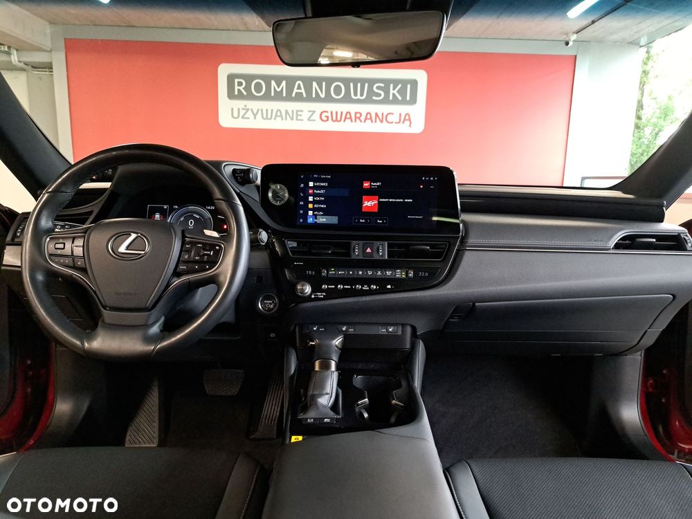 Lexus ES 300h Business Edition - 19