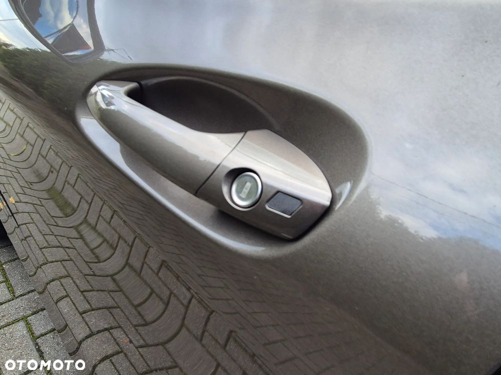 Mercedes-Benz Klasa B 180 7G-DCT UrbanStyle Edition - 34