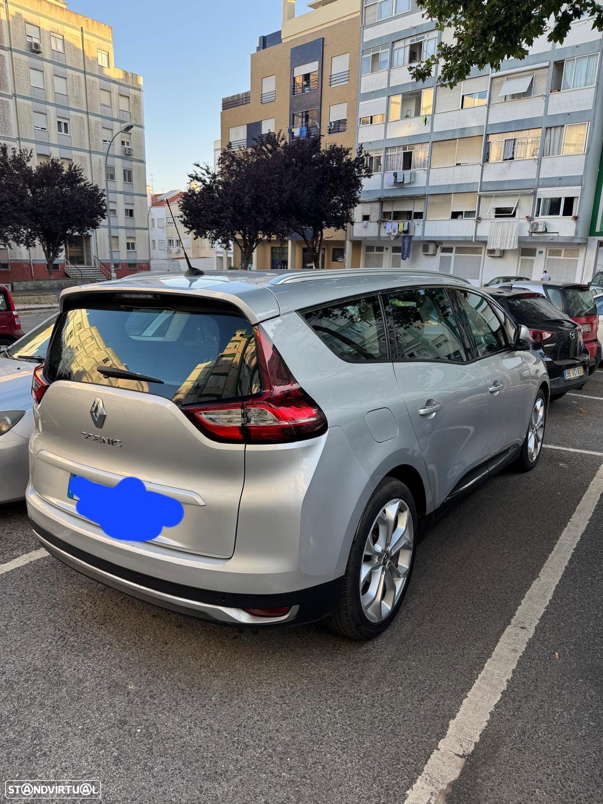 Renault Grand Scénic 1.5 dCi Luxe EDC SS - 5