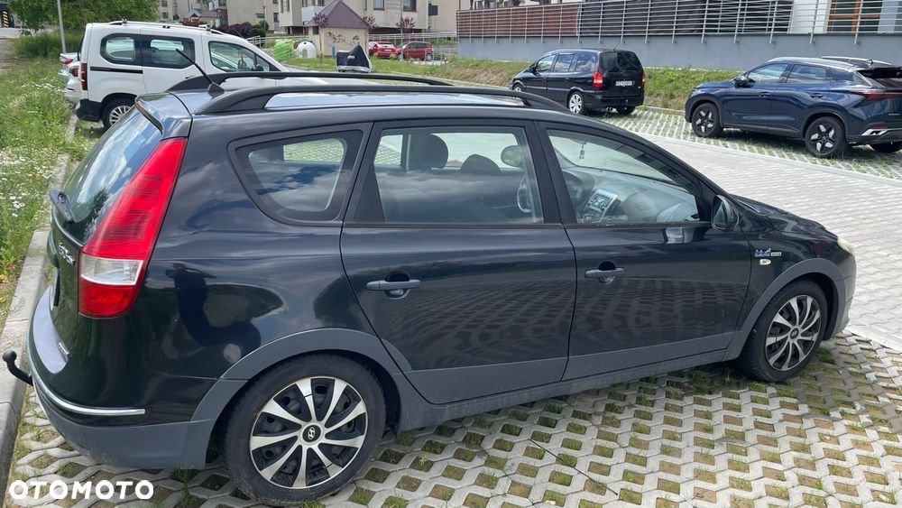 Hyundai i30 1.6 CRDi Classic EU5 - 3