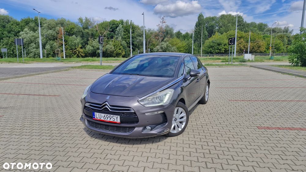 Citroën DS5 1.6 BlueHDi SoChic - 1
