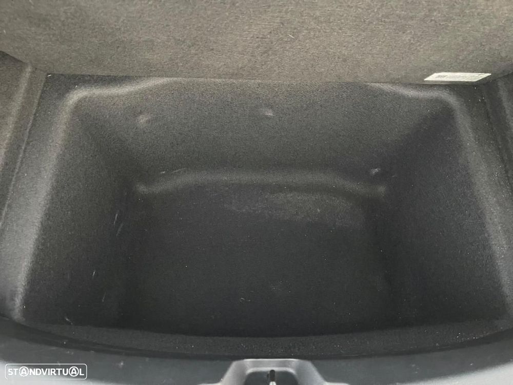 Tesla Model 3 Standard Range Plus RWD - 26