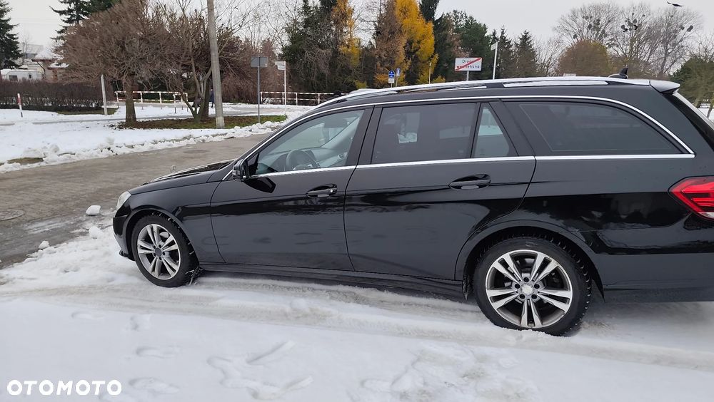 Mercedes-Benz Klasa E 200 CDI 7G-TRONIC Elegance - 29